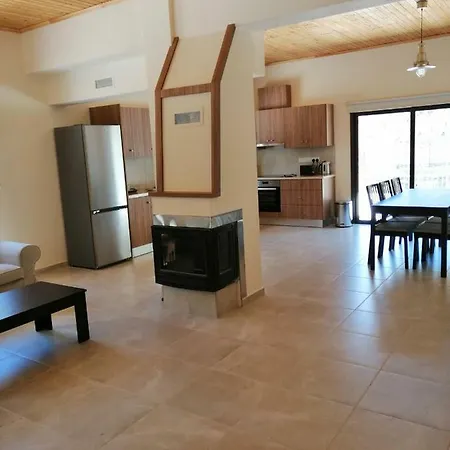 Holiday home Chrystellie Group *