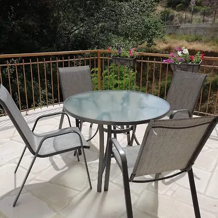 Holiday home Chrystellie Group *